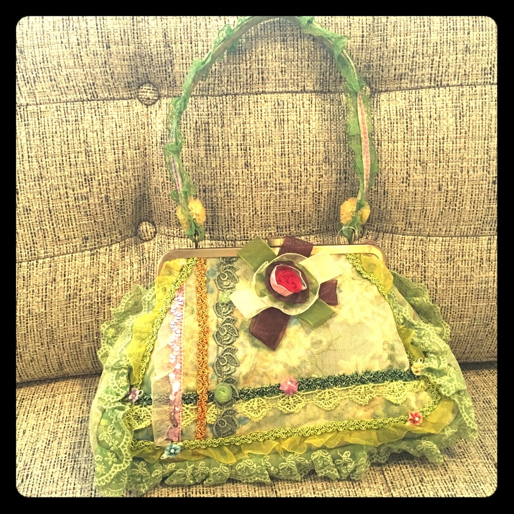 Vintage style Flower Lace & Spangle Party Bag NWT